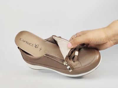 Chaussures femme pieds larges et sensibles largeur K CAPRICE 23727 taupe cuir confort