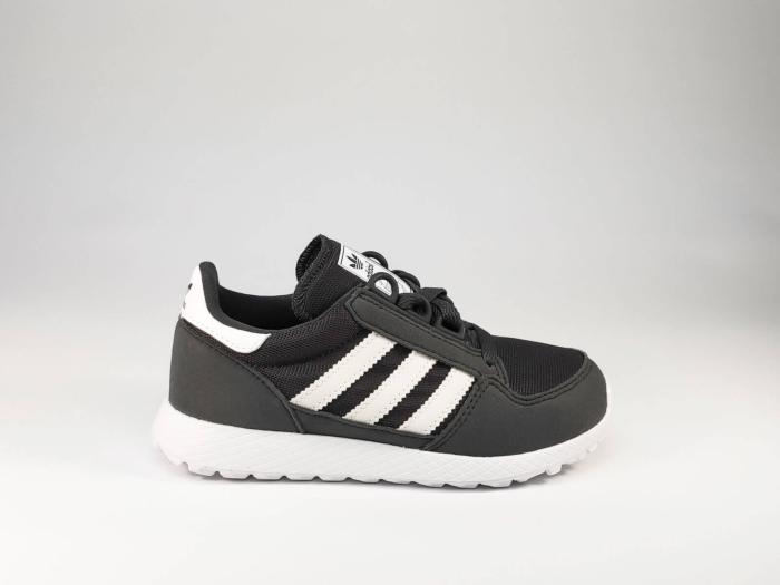 Basket garçon en toile gris ADIDAS Forest Grove à lacets destockage à pas cher
