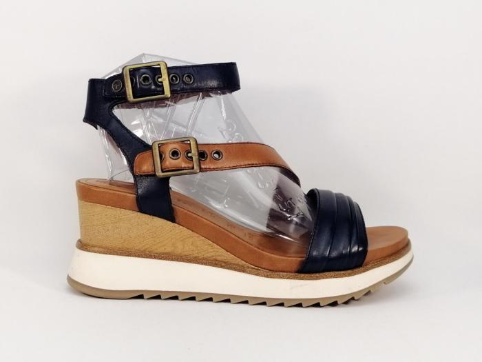 Sandale TAMARIS 28021 compensée cuir marine confortable pour femme
