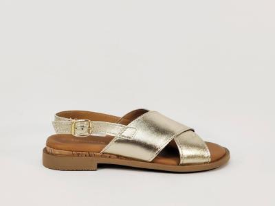 Sandales dorées femme plates croisées en cuir souple confortable et chic TAMARIS 28102