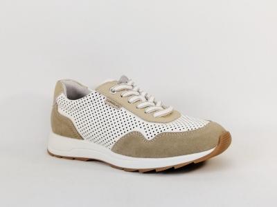 Sneakers femme cuir blanc beige confortable et tendance en destockage CARMELA 162151  pas cher