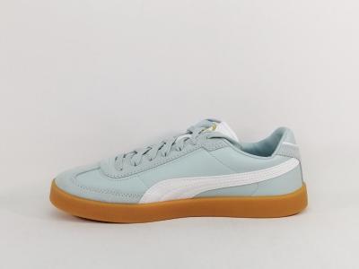 Basket femme PUMA club II Era bleu ciel tendance confort souple en destockage à pas cher