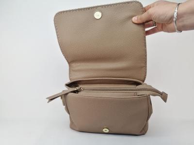 Sac à main femme chic cuir taupe souple tendance à pas cher en destockage CARMELA 186143