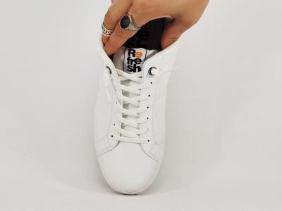 Basket blanche homme sans lacets confortable destockage REFRESH 173060 à pas cher
