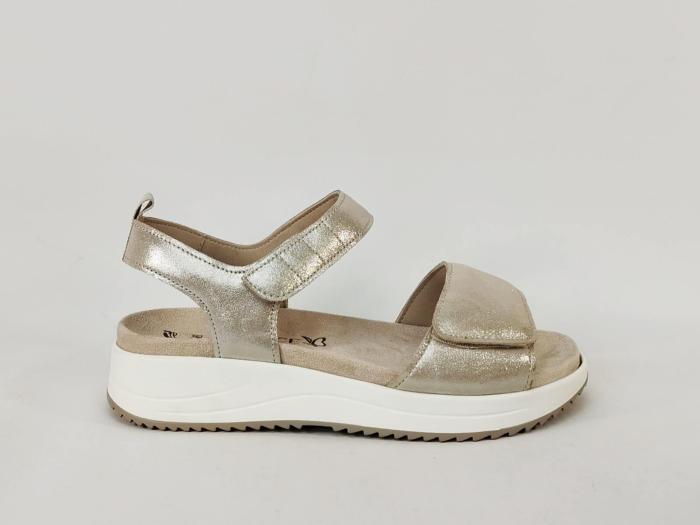 Sandale femme pied large chic et confortable à velcro CAPRICE 28702 cuir or largeur G