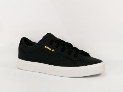 Basket ADIDAS femme sleek CG6193  cuir noir en destockage à pas cher