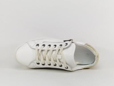 Basket femme cuir blanc souple et confortable à pas cher destockage COTEMER elkena cuir plissé effet vieilli