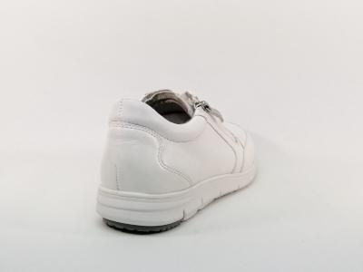 Tennis confort cuir souple blanc CAPRICE 23754 largeur G femme