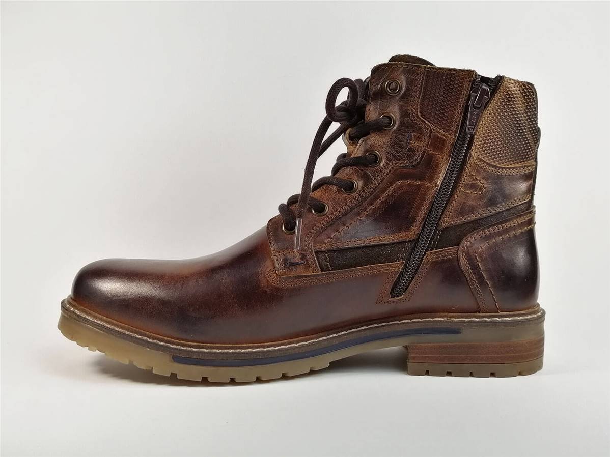 chaussure montante en cuir