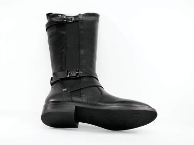 Botte femme en cuir noir de qualité CARMELA 67993 en destockage