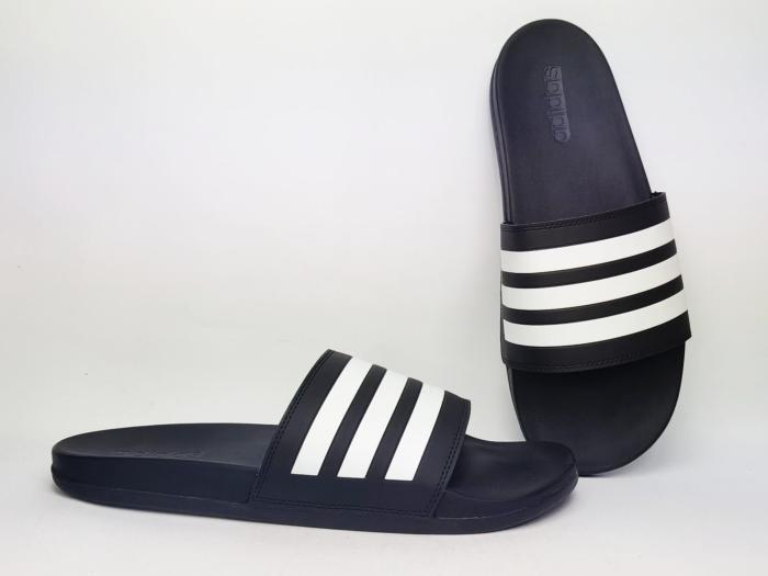 Claquette homme ADIDAS adilette comfort grande taille en destockage à pas cher noir blanc