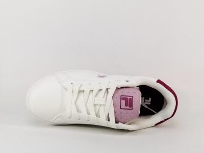 Basket blanche femme pas cher chic et confortable destockage FILA crosscourt