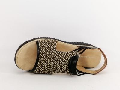 Sandale plateforme femme à élastique noire chic et confortable TOM TAILOR 9590240006