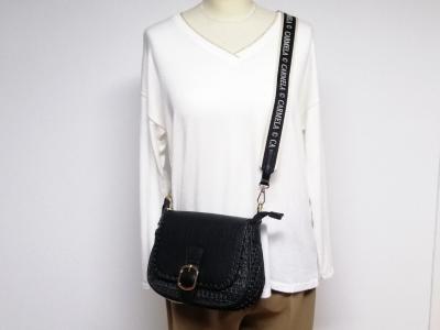 Sac à main femme cuir noir raphia tendance à pas cher en destockage CARMELA 186139