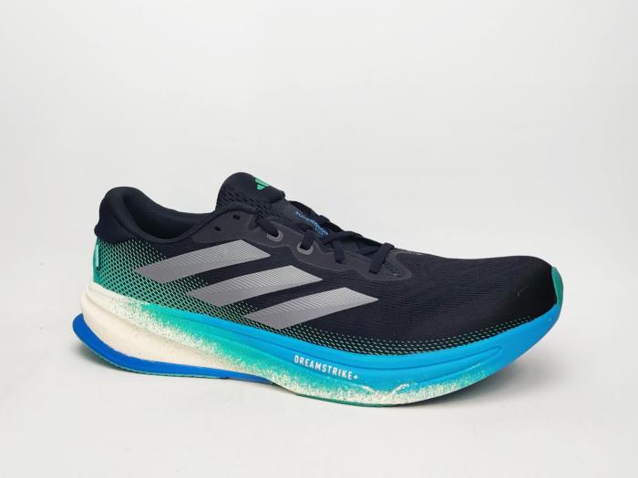 Chaussure de running homme grande pointure ADIDAS supernova en destockage à pas cher toile noire