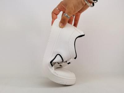 Basket blanche à scratch homme pas cher COMPLICES frollo confortable tendance