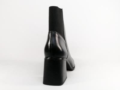 Bottine femme GALERIES LAFAYETTE muriel à pas cher en destockage cuir noir souple et talon