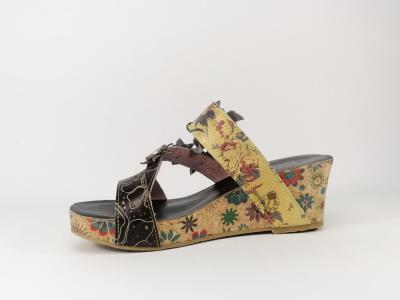 Mule compensée originale en cuir taupe à velcro LAURA VITA Facdiao pour femme