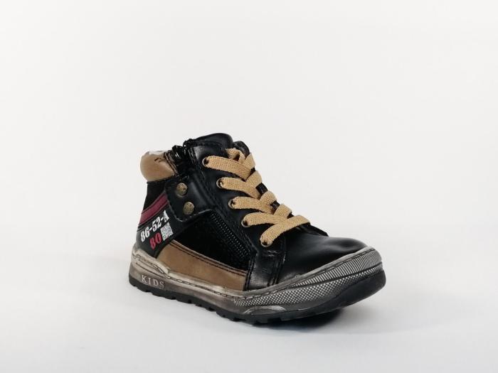 Basket montante noir STAR 819013 garçon en destockage à pas cher