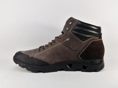 Chaussure montante homme grande pointure en destockage JOSEF SEIBEL noah 55 cuir marron waterproof