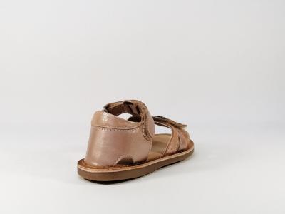 Sandale cuir rose à velcro en destockage KICKERS Diams fille bébé