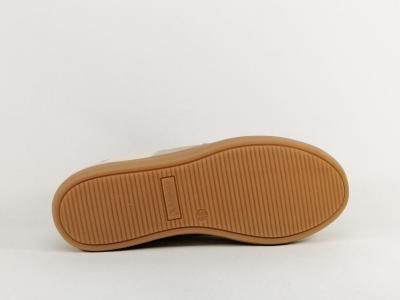 Basket femme chic tendance en cuir souple confortable largeur G CAPRICE 23705