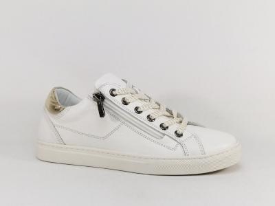 Basket femme cuir blanc souple et confortable à pas cher destockage COTEMER elkena cuir plissé effet vieilli