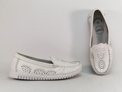 Mocassin femme cuir blanc souple et confortable SWEET'R mapa à pas cher
