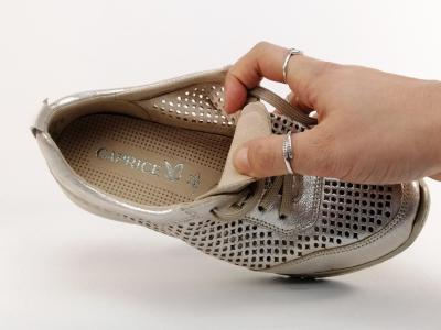 Baskets pieds larges femme confort largeur H cuir or caprice 23715 Climotion