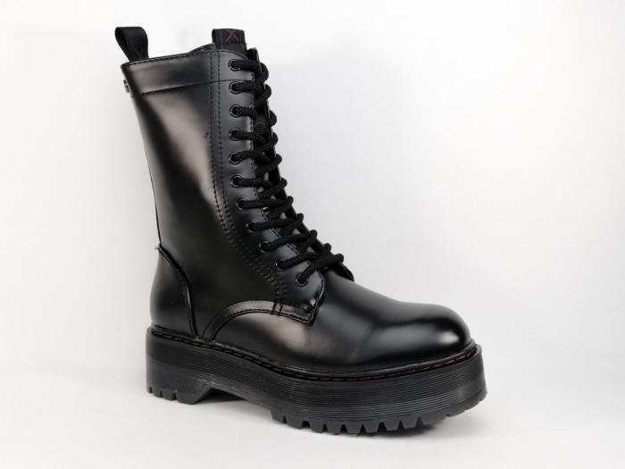 Botte noire style rangers à lacets semelle épaisse destockage XTi 43434 femme