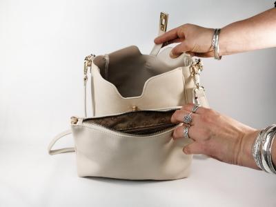 Petit sac à bandoulière femme chic beige destockage XTi 184563 à pas cher