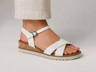 Sandales blanche femme TAMARIS 28106 compensée chic et confortable