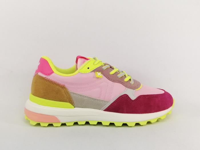 Sneakers femme tendance colorée originale en destockage XTi 143663 confortable à pas cher