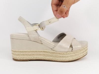 Sandale compensée femme destockage TAMARIS 28001 chic en cuir à pas cher