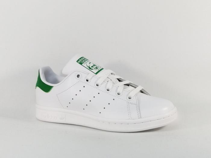 Basket stan smith femme en destockage ADIDAS à pas cher cuir blanc vert