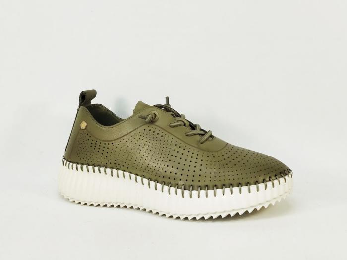 Baskets vertes femme sans lacets cuir très souple confort destockage CARMELA 162369