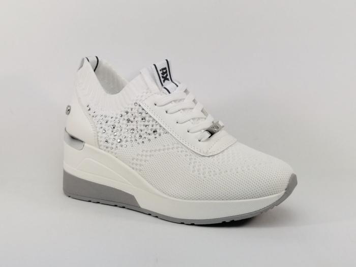 Sneakers compensée toile blanche destockage XTi 42593 femme