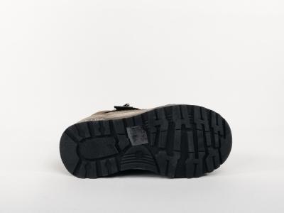 Basket montante noir STAR 819013 garçon en destockage à pas cher