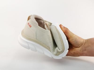 Basket sans lacets femme toile beige souple confortable destockage XTi 143567 pas cher