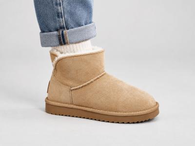 Boots fourrée femme daim beige destockage XTi 44436 confortable pas cher