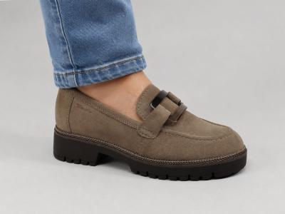 Mocassin élégant femme cuir nubuck taupe confortable chic destockage TAMARIS 24722 à pas cher