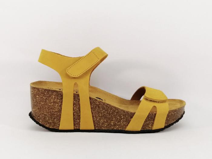 Sandale compensée cuir jaune femme à velcro PLAKTON so tabarca