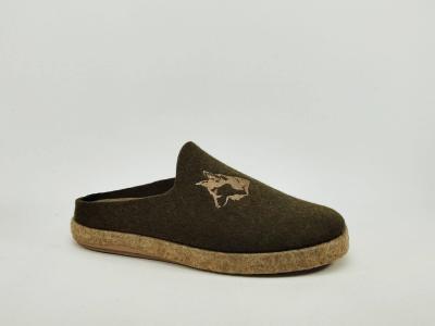 Chausson homme confortable motif loup tendance, semelle amovible CHIC & RELAX peloup