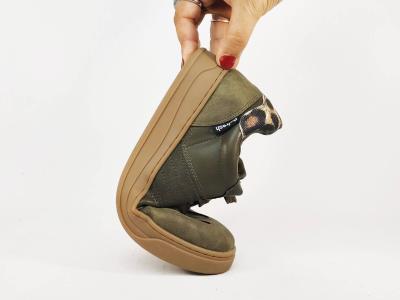 Basket kaki femme tendance confortable destockage REFRESH 172954 à pas cher leopard