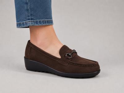 Mocassin compensé femme marron chocolat confortable semelle cuir SWEET'R decalant pas cher