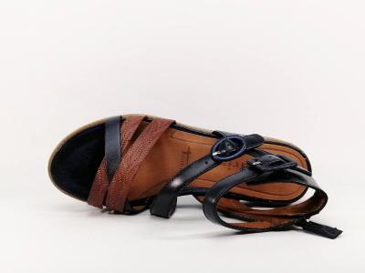 Sandale compensée tendance en cuir marine TAMARIS 28208 pour femme
