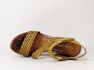 Sandale femme en destockage TAMARIS 28022 compensée en cuir jaune