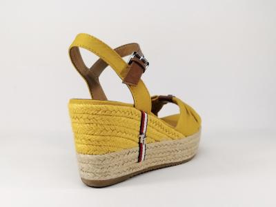 Sandale jaune à talon compensé femme TOM TAILOR 1190701